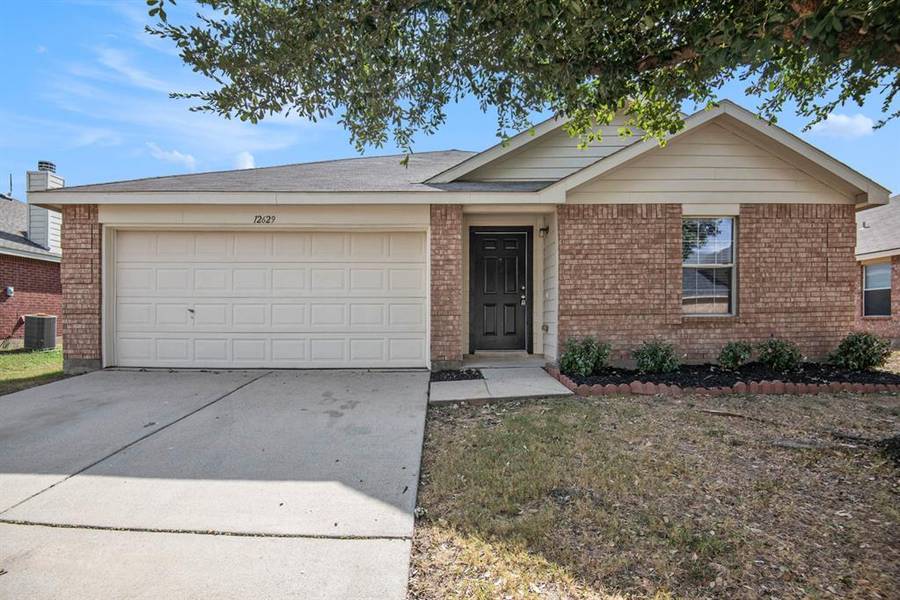 12629 Azure Heights Place, Rhome, TX 76078