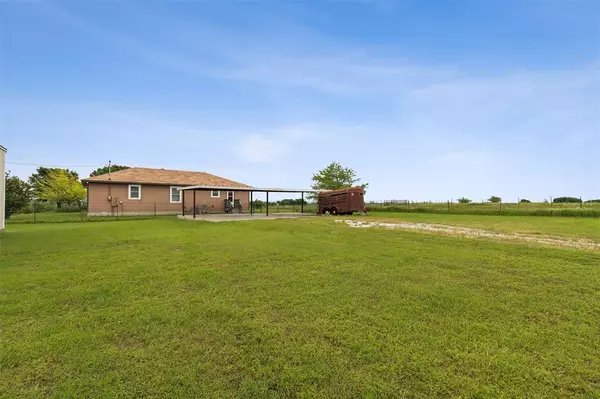 7748 County Road 1228, Godley, TX 76044