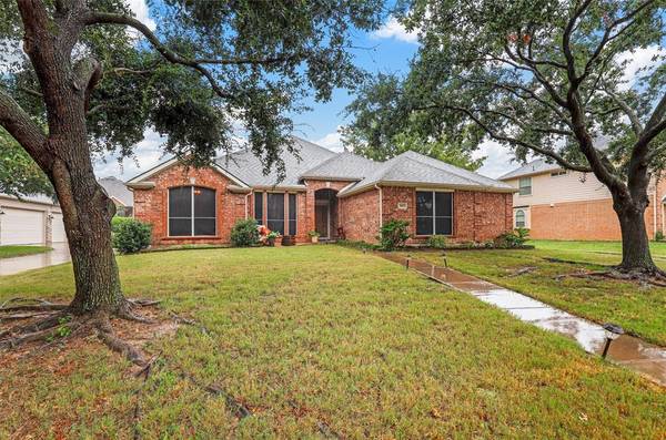 3003 Saint Bartholomew Drive, Mansfield, TX 76063