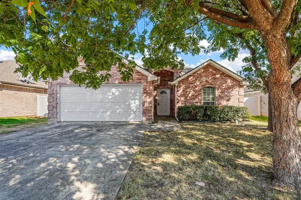 2319 Great Light Drive, Dallas, TX 75228