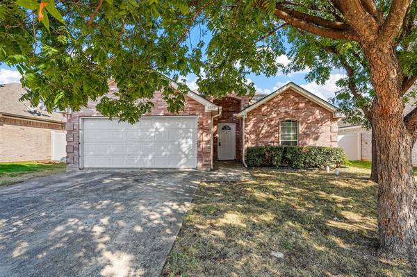 2319 Great Light Drive, Dallas, TX 75228