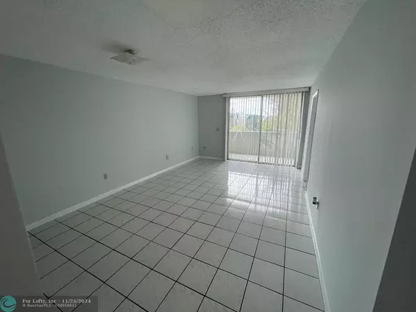 Hialeah Gardens, FL 33016,10090 NW 80th Ct  #1519