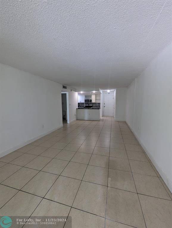 North Miami, FL 33181,1800 Sans Souci Blvd  #434