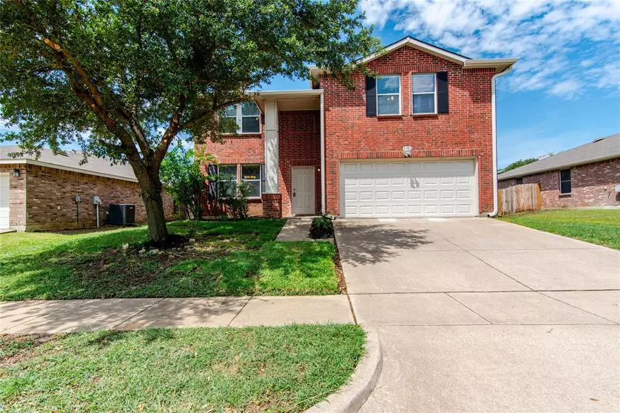 8406 Olivia Meadow Drive, Arlington, TX 76002