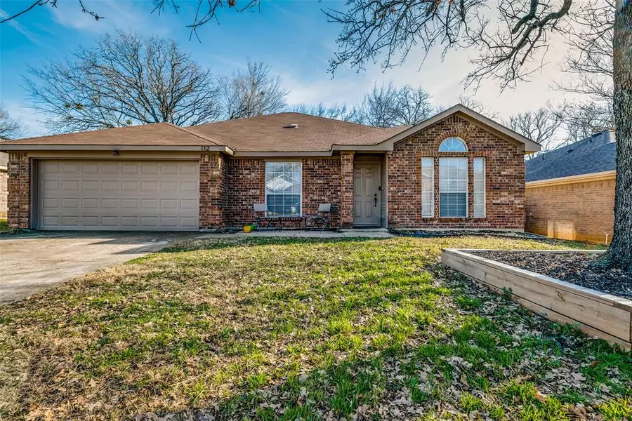 112 Yosemite Drive, Mansfield, TX 76063