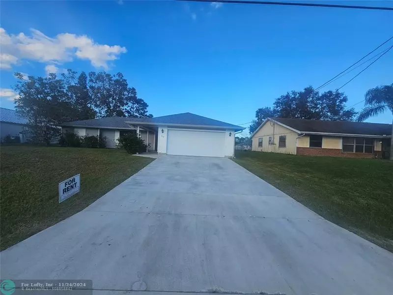 1019 SW Aurelia Avenue, Port St Lucie, FL 34953