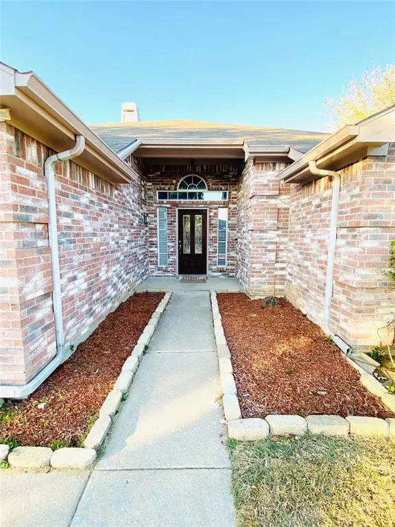 Grand Prairie, TX 75052,2350 Bentley Court