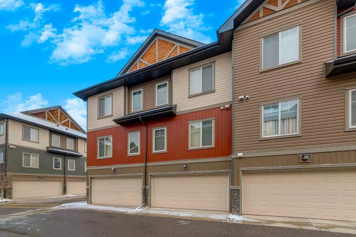 Calgary, AB T3N 0E6,47 Skyview Springs CIR Northeast