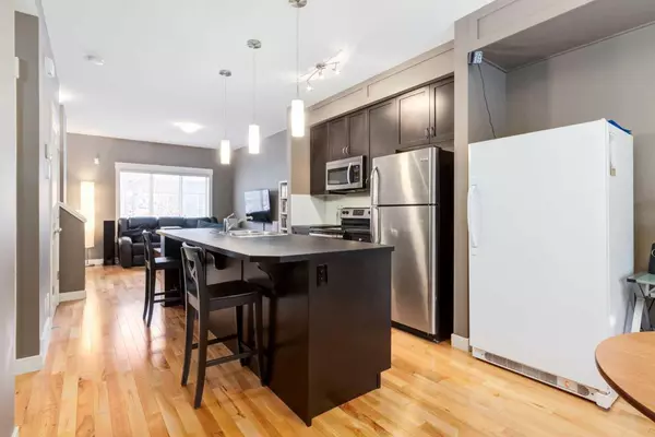 Calgary, AB T3N 0E6,47 Skyview Springs CIR Northeast