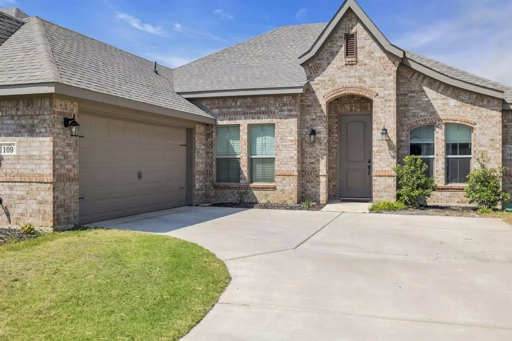 Joshua, TX 76058,109 Colonial Drive