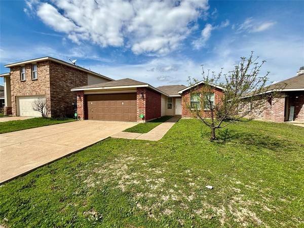 4016 Irish Setter Drive, Fort Worth, TX 76123