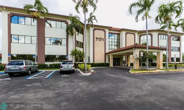 7171 N University Dr  #100, Tamarac, FL 33321