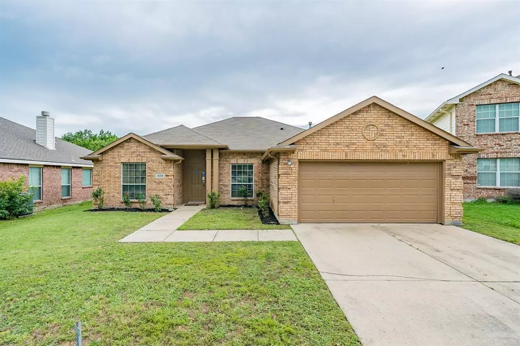 Fort Worth, TX 76131,5745 Lionfish Way