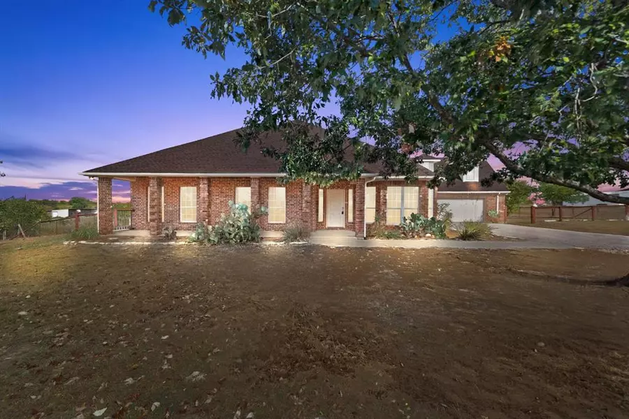 726 Kincannon Lane, Rhome, TX 76078