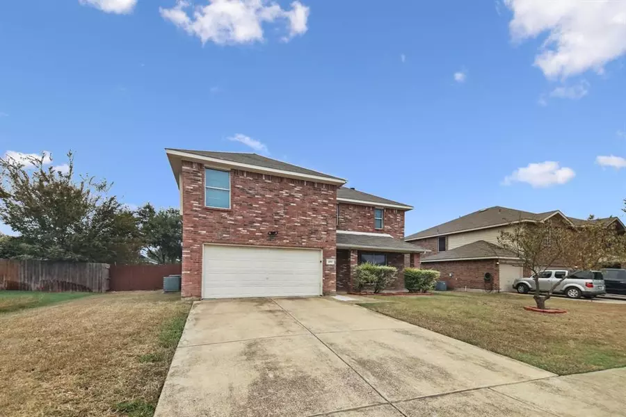 4707 Valleyview Drive, Mansfield, TX 76063