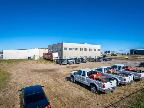 Lloydminster, AB T9V 0W6,5912 50 AVE