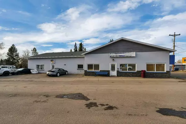 Sylvan Lake, AB T4S1P4,5016 50 AVE