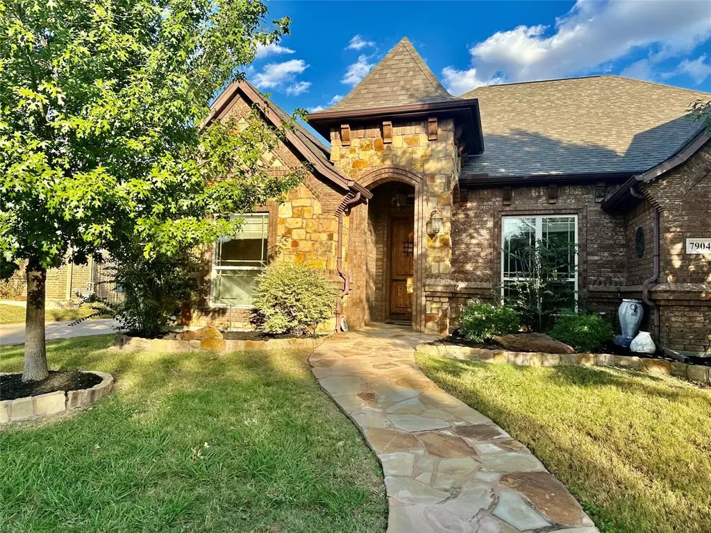 North Richland Hills, TX 76182,7904 Bentley Drive