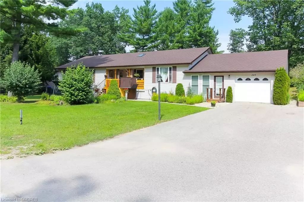 Wasaga Beach, ON L9Z 1S3,225 39TH ST S