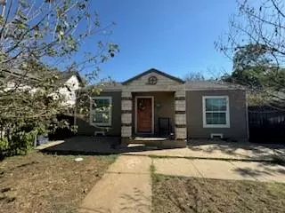 3006 Hale Avenue, Fort Worth, TX 76106