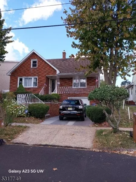 2121 Caroline Ave, Linden City, NJ 07036