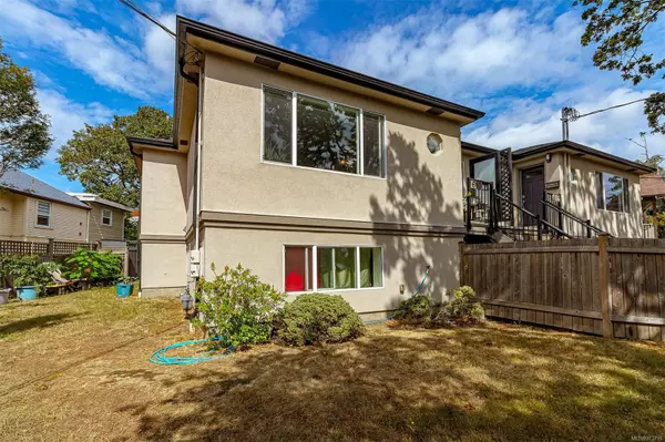 610 Manchester Rd,  Victoria,  BC V8T 2P1