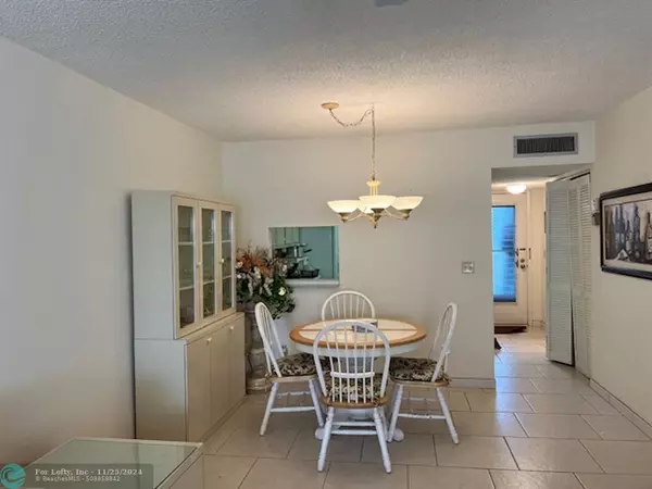 Margate, FL 33063,3080 Holiday Springs Blvd  #307