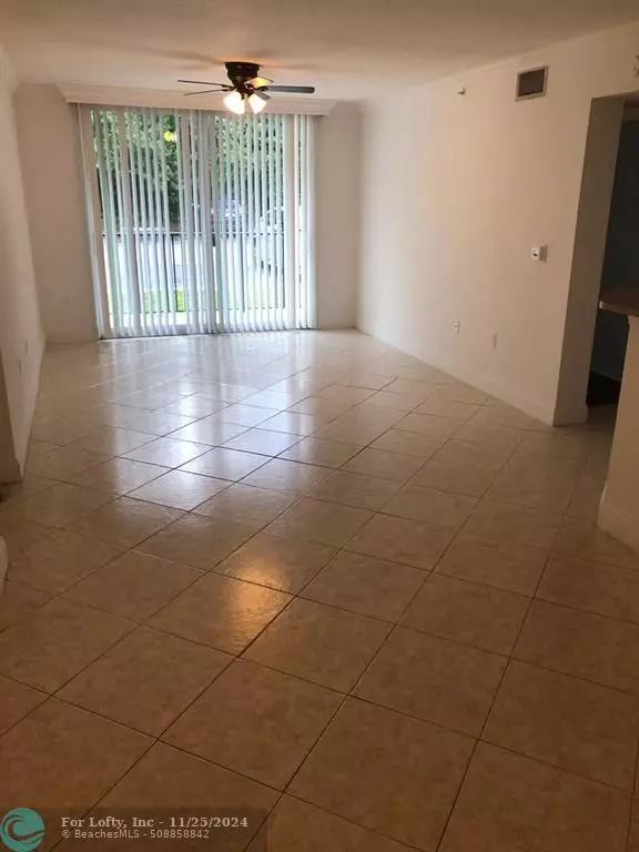 Boynton Beach, FL 33435,1305 Villa Cir  #1305