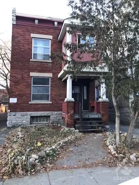 207 YORK ST, Lower Town - Sandy Hill, ON K1N 5T7