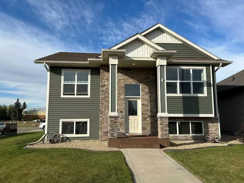 5928 62 AVE, Ponoka, AB T4J 0A1