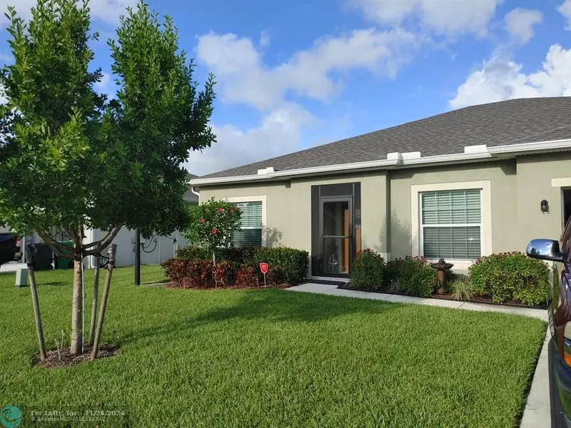 5357 Oakland Lake Cir, Fort Pierce, FL 34951