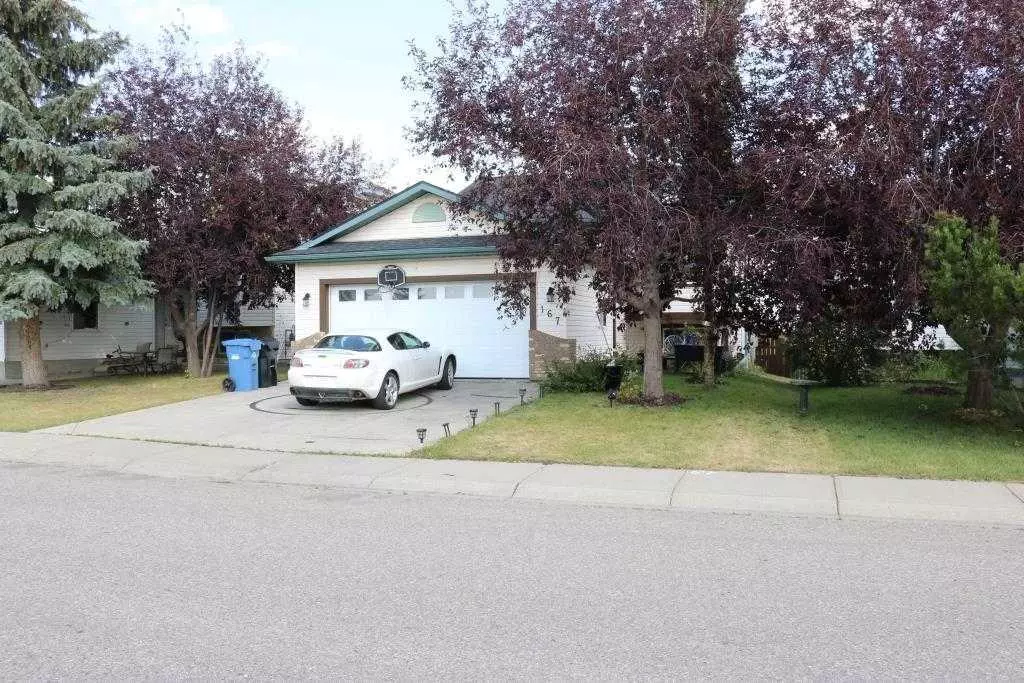 Calgary, AB T3K 4L9,167 Covington Close NE