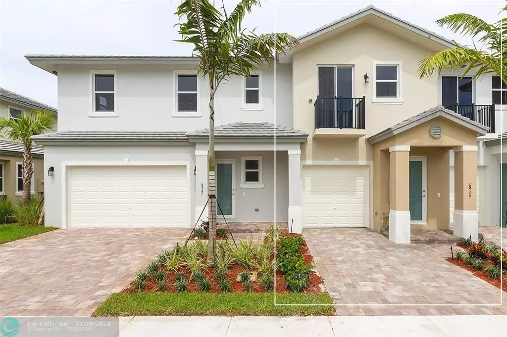 Coconut Creek, FL 33073,6949 PINES CIRCLE  #22