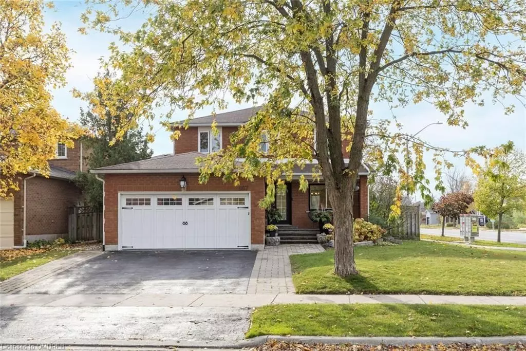 Oakville, ON L6H 4V8,467 HEDGEROW LN