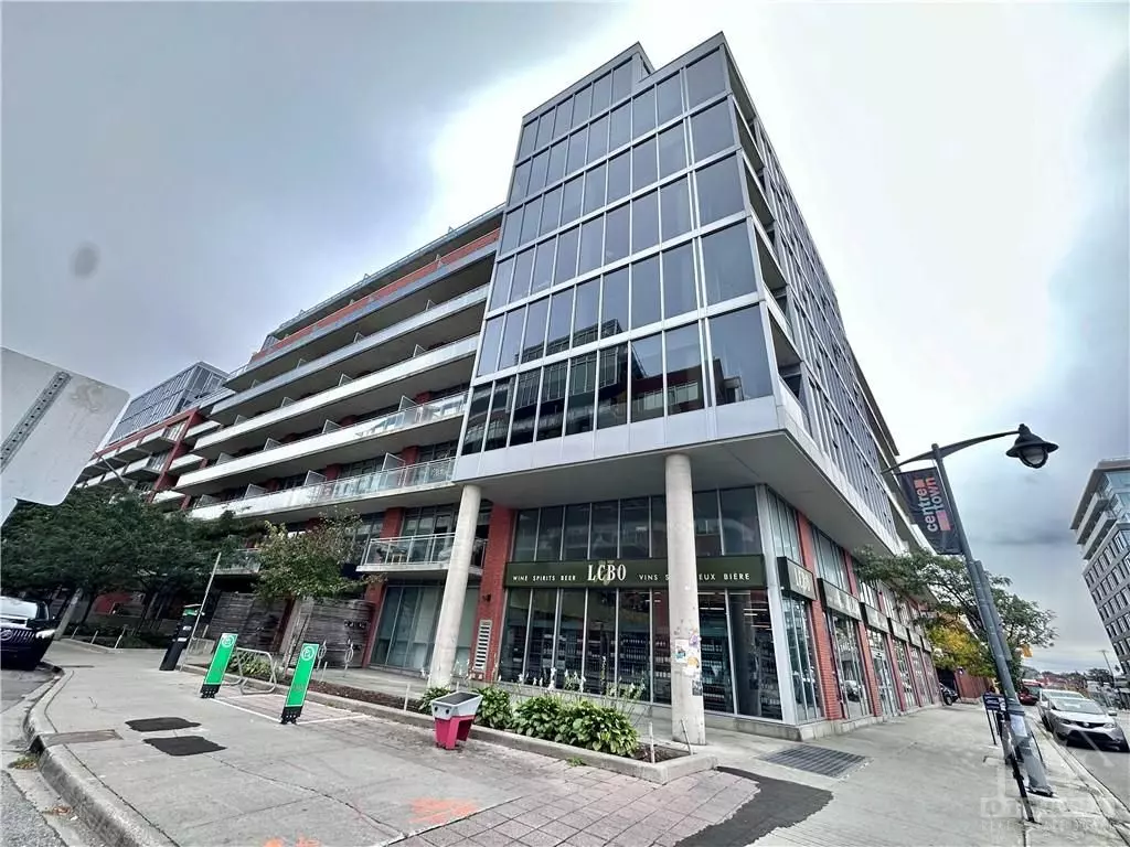 Ottawa Centre, ON K2P 1A9,360 MCLEOD ST #302