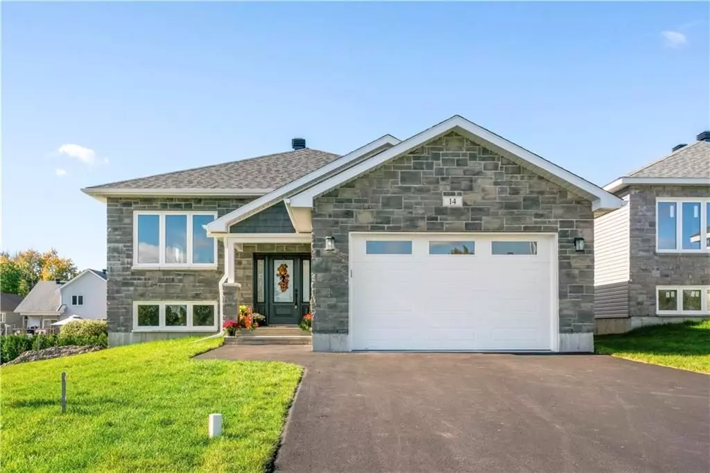 Stormont, Dundas And Glengarry, ON K0C 1P0,14 FORRESTER WAY