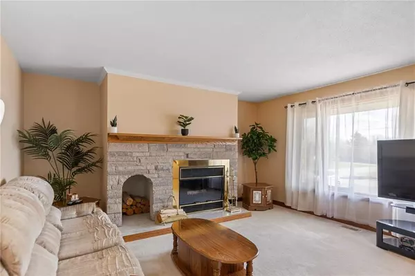 Tincap, ON K6T 1A3,4510 SUSAN DR