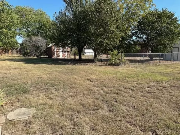 Roanoke, TX 76262,308 Darrell Road