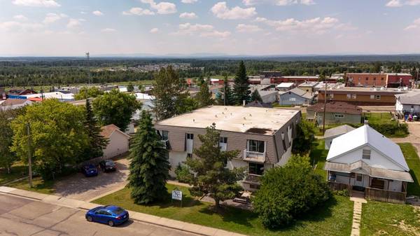 4932 48 ST #11-14, 21-24, 31-34, Rocky Mountain House, AB T4T 1R1