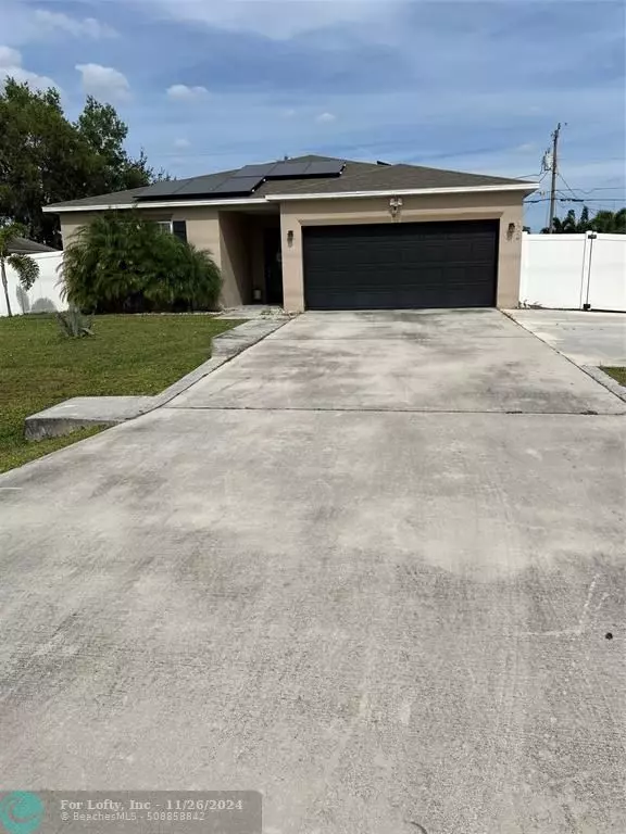 5278 NW North Macedo Blvd, Port St Lucie, FL 34983