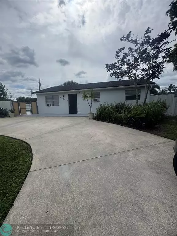 Lake Worth, FL 33467,9036 Fountain Rd