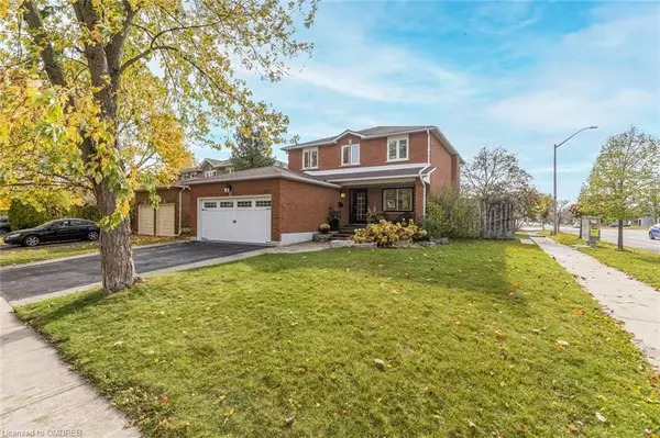 Oakville, ON L6H 4V8,467 HEDGEROW LN