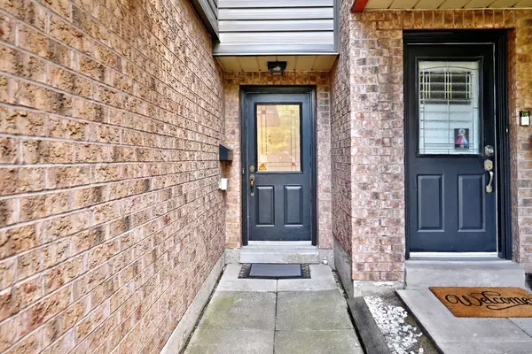 Mississauga, ON L5R 3P6,460 Bristol RD W ##33