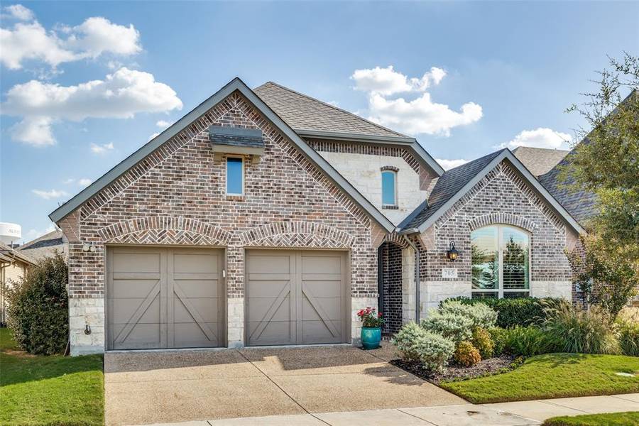 705 Proud Knight Lane, Lewisville, TX 75056