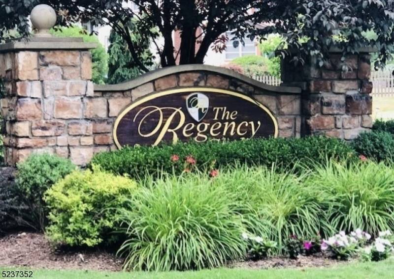 927 Kensington Ln, Livingston Twp., NJ 07039
