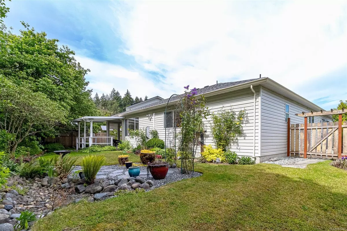 Ladysmith, BC V9G 1N1,779 Mackie Rd