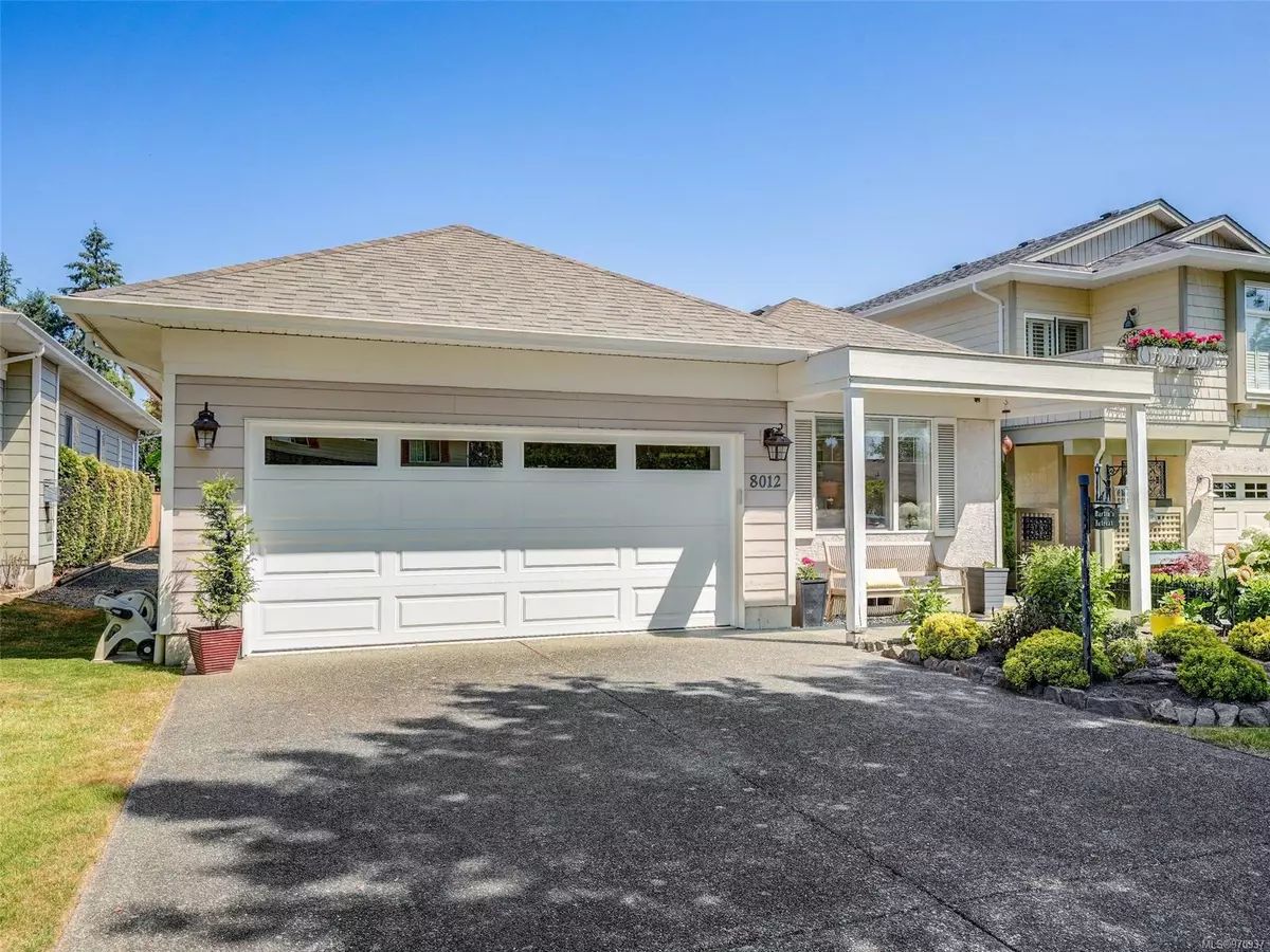 Central Saanich, BC V8M 2J4,8012 Polo Park Cres