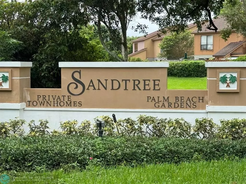 Palm Beach Gardens, FL 33403,916 Sandtree Dr  #916