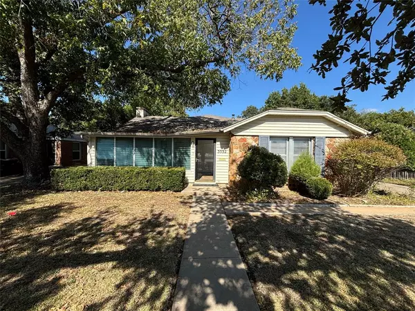 3532 W Biddison Street, Fort Worth, TX 76109