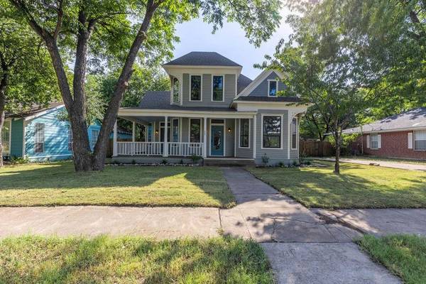 607 N Dallas Street, Ennis, TX 75119